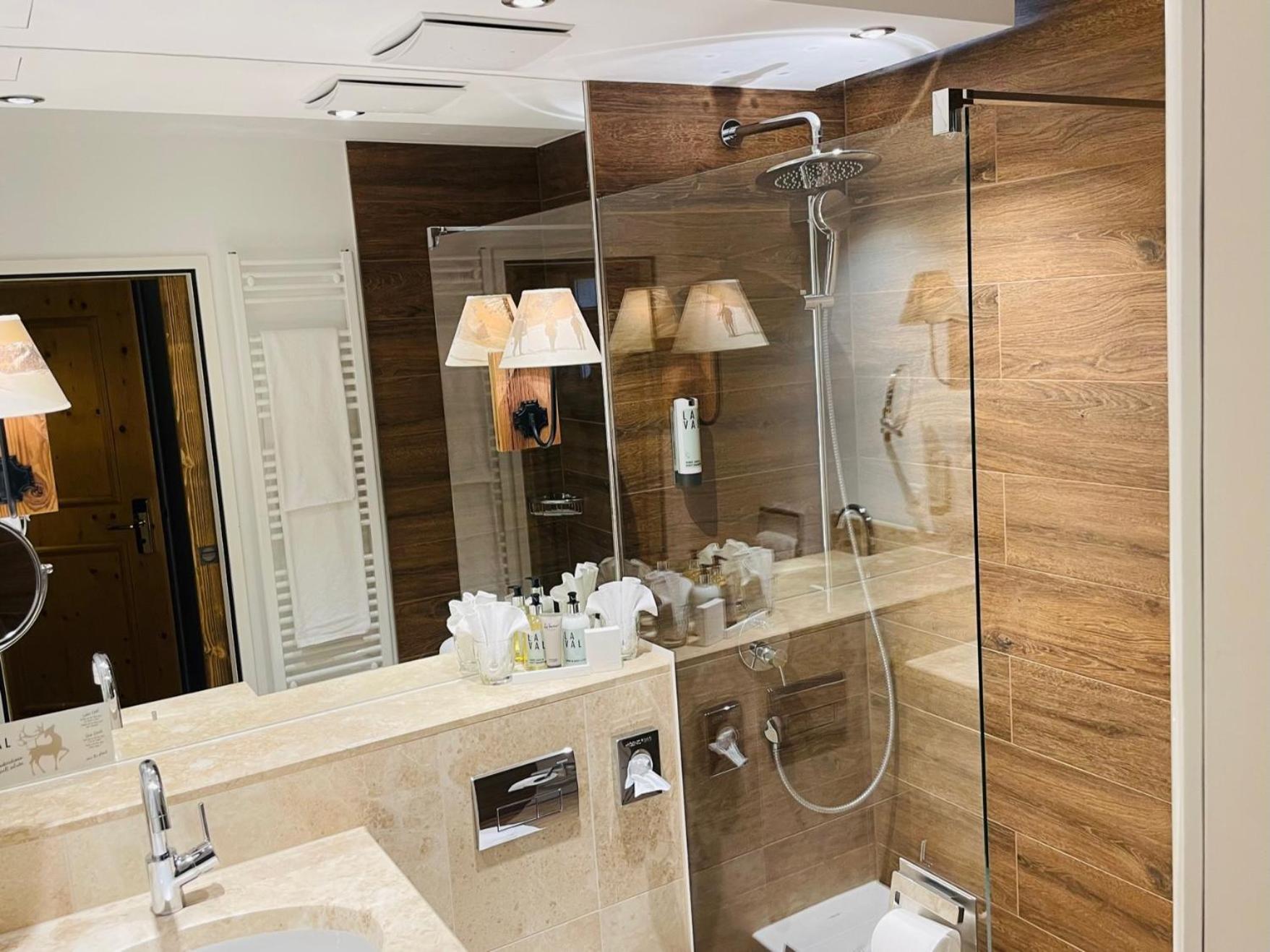 La Val Hotel & Spa Breíl 客房 照片